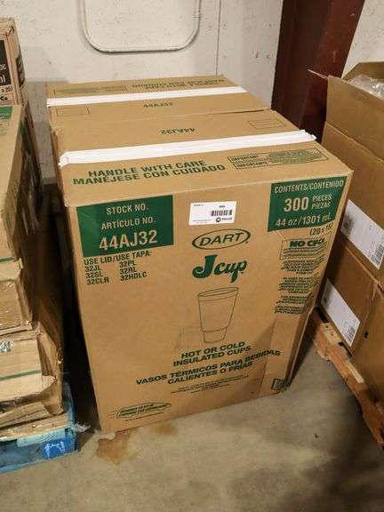 (2) Boxes Of Dart 44AJ32 44oz Insulated Cups - Roller Auctions
