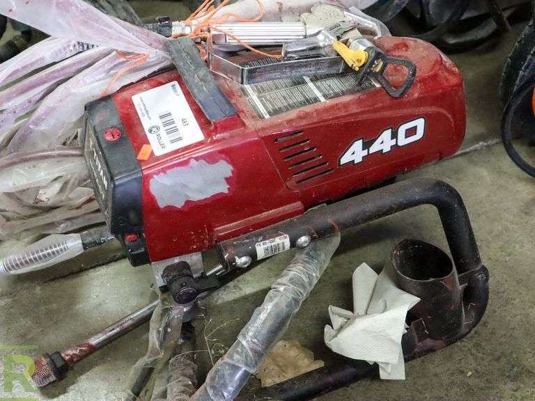 Titan 440 Paint Sprayer With Spray Gun Roller Auctions