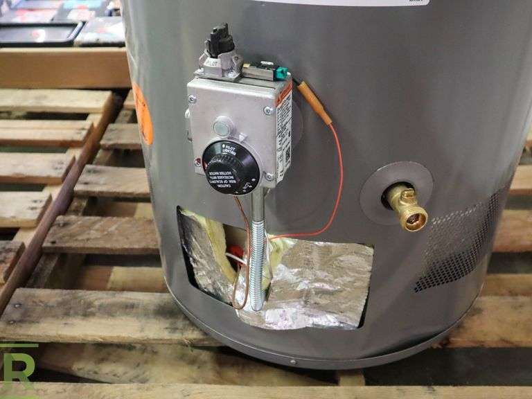 Rheem ProG40S34N RH62 Hot Water Heater, Natural Gas, 40Gallon