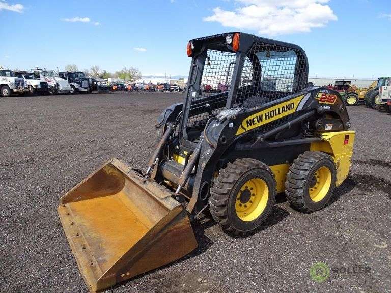 2013 NEW HOLLAND L218 Skid Steer Loader, Auxiliary Hydraulics, 66 In. Bucket, 1016.5 Tires