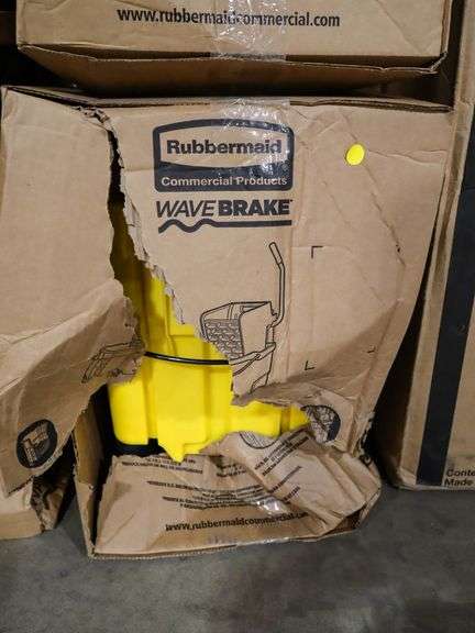 (2) Rubbermaid Wavebrake Mop Buckets With Wringers - Roller Auctions