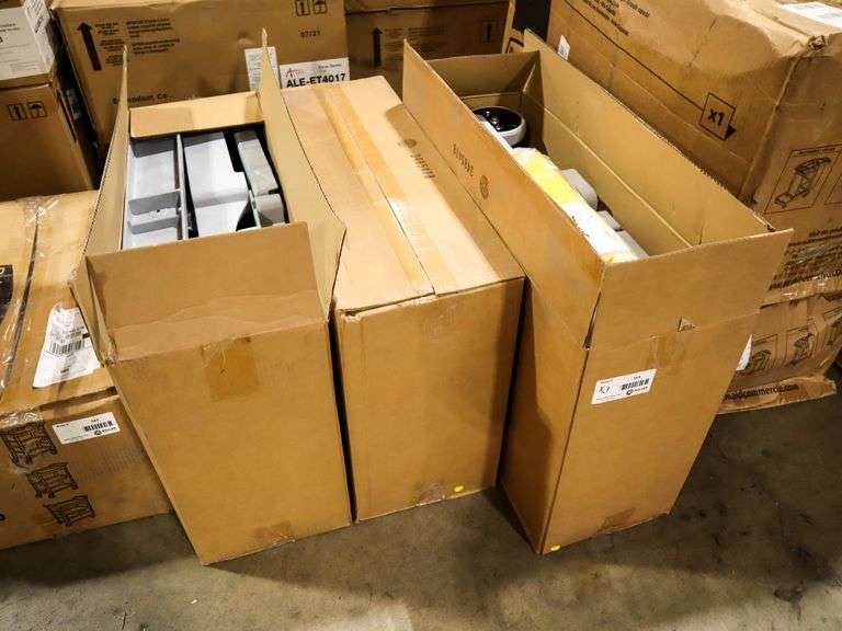 (3) Utility Carts 3485478 - Roller Auctions