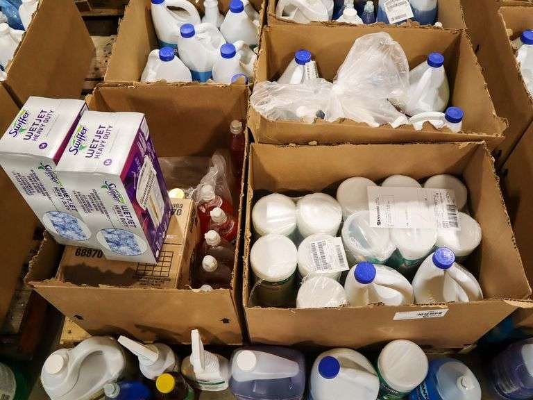 Pallet Of Cleaning Supplies - Roller Auctions