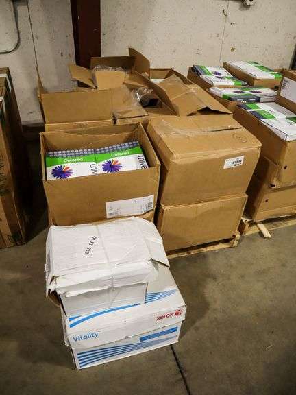 Pallet Of Universal Colored Copy Paper, Blue, 8.5" x 11" - Roller Auctions