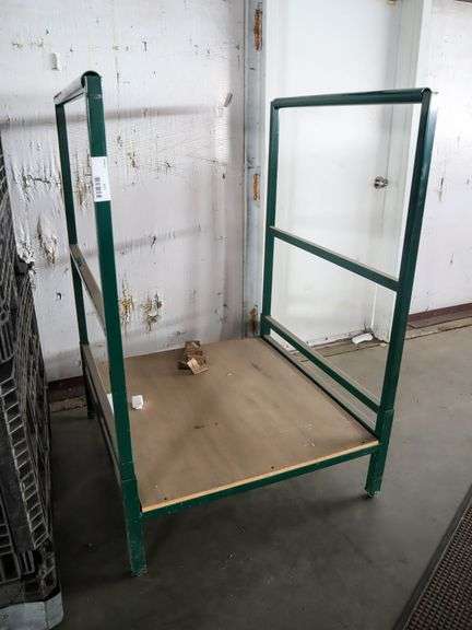 Metal Rack - Roller Auctions