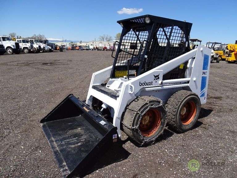 Bobcat 743 Skid Steer Loader, Auxiliary Hydraulics, 66in Bucket, 1016.