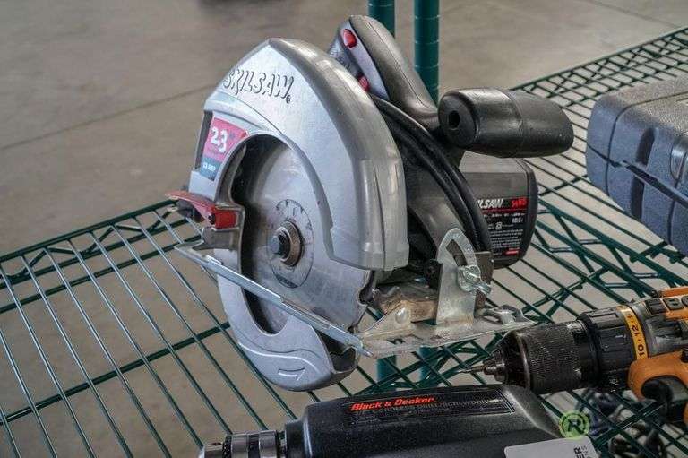 Skilsaw 54HD 7-1/4in Saw - Roller Auctions