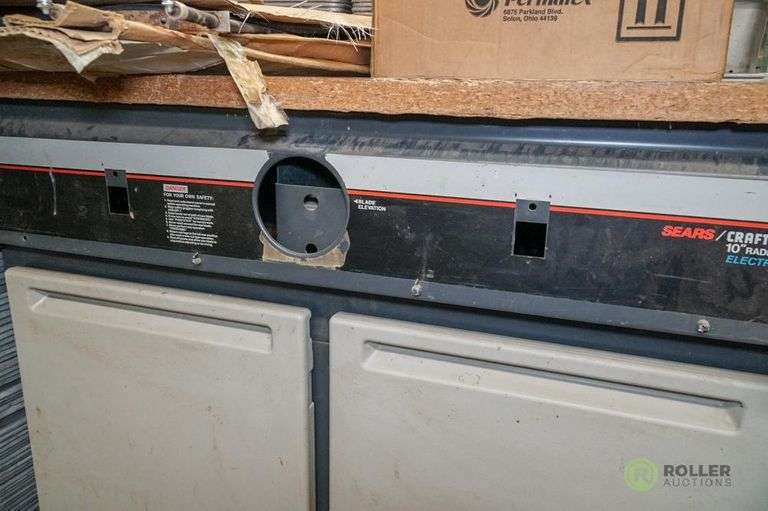 45in Craftsman 2Door Table Saw (No Saw) With Table Top on