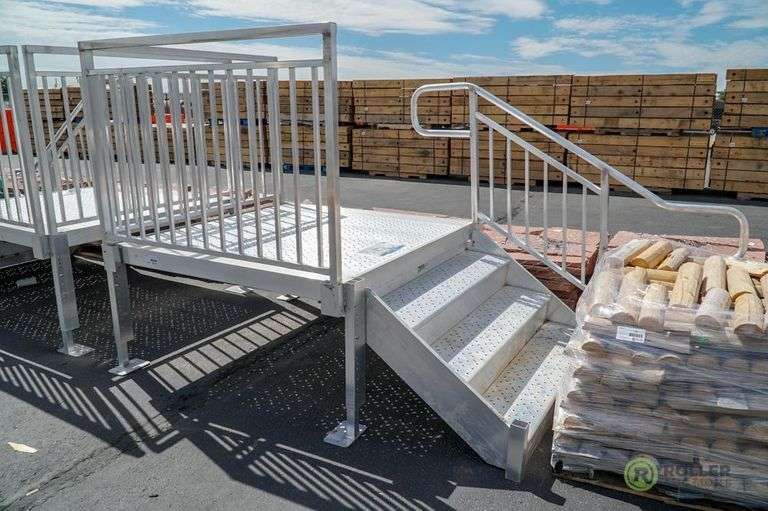 Aluminum 3Step Trailer Access Stairs With Side Rail Roller Auctions