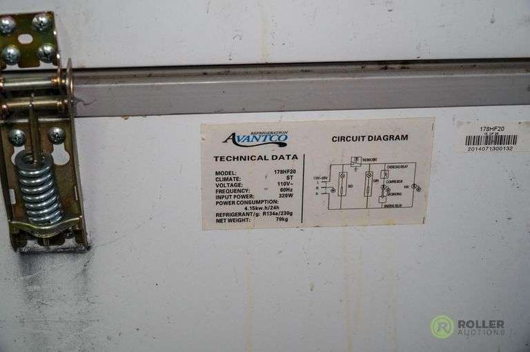 Avantco 178HF20 72in Chest Freezer Roller Auctions