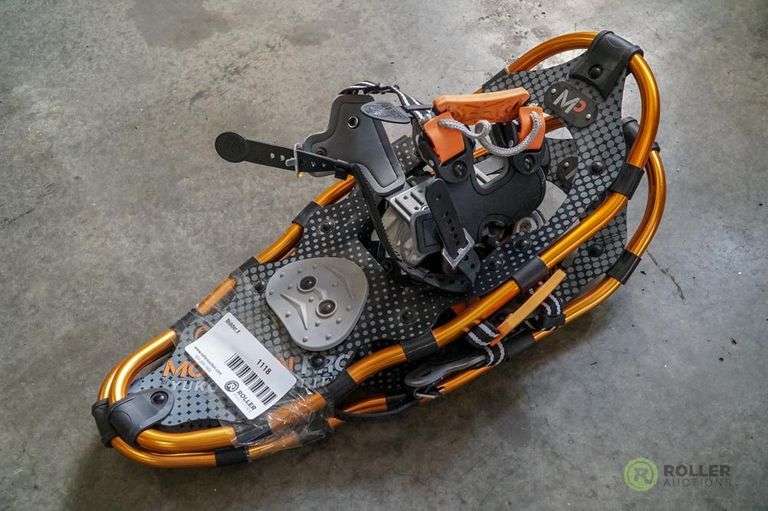Set of Yukon Mountain Profile 821 Snowshoes Roller Auctions