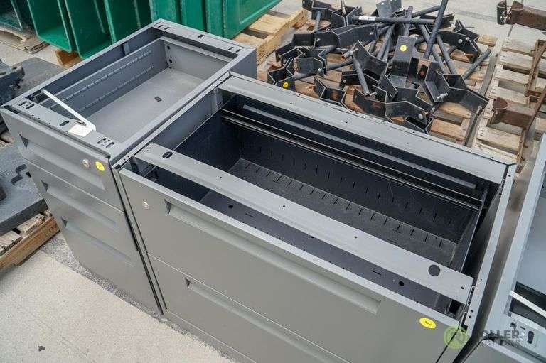  3 3 Drawer And 1 2 Drawer Under Counter File Cabinets Roller Auctions