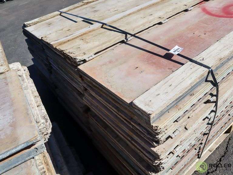 (39) 8' Outside Corners Concrete Forms Roller Auctions