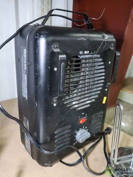 Milkhouse DQ1409 Portable Space Heater and (2) Paper Towel Stands - Roller  Auctions