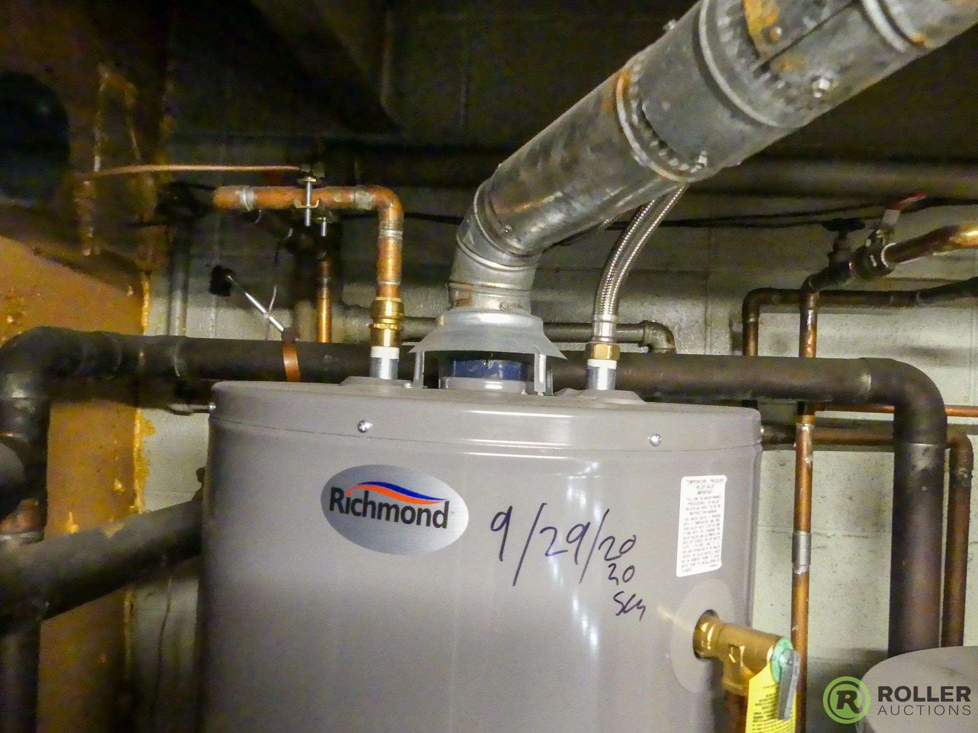 2020 Richmond 6G40-36F3 40-Gallon Hot Water Heater - Roller Auctions
