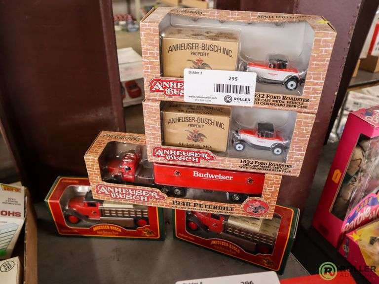 (5) ERTL Diecast Metal Truck Banks Roller Auctions