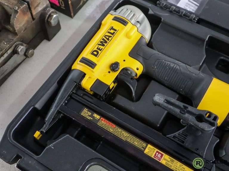DeWalt DWFP1838 Pneumatic Finish Stapler Roller Auctions