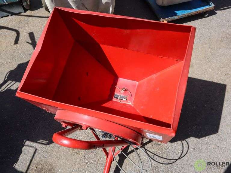 Cyclone Broadcast Fertilizer Spreader Roller Auctions