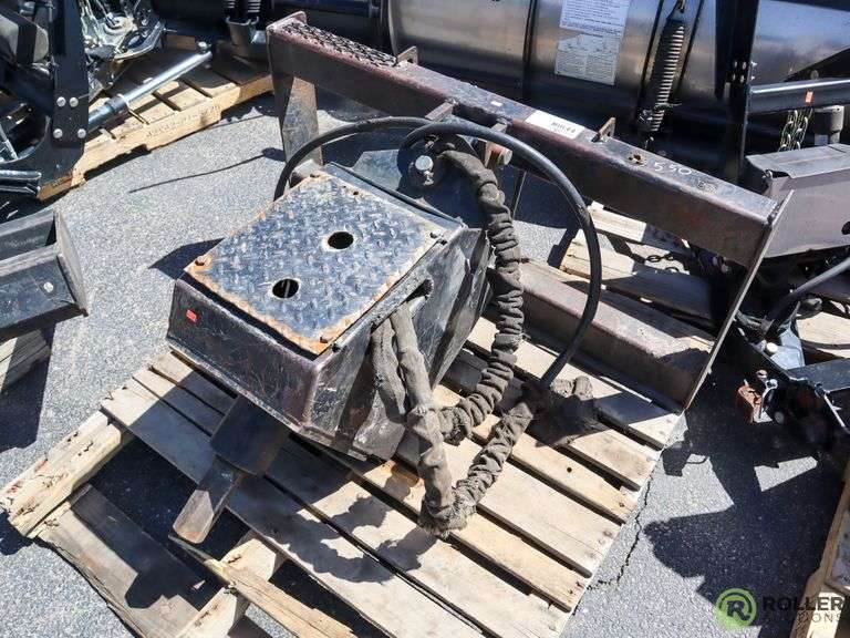 John Deere CA25 Hydraulic Auger Attachment to Fit Skid Steer Loader