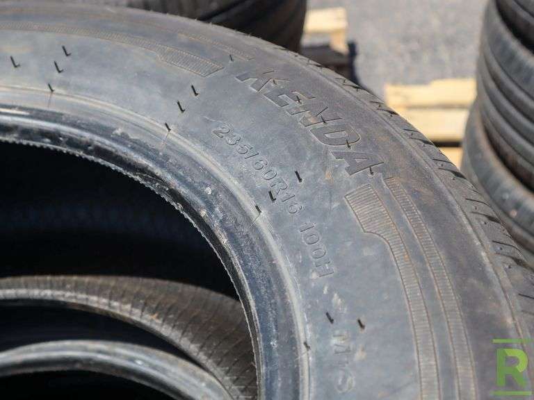 (4) Kenda Touring A/S 235/60R16 Tires Roller Auctions