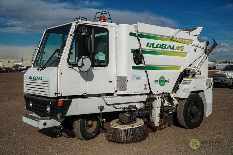 2012 Global/Allianz M3 Street Sweeper, Dual Gutter Brooms, John Deere