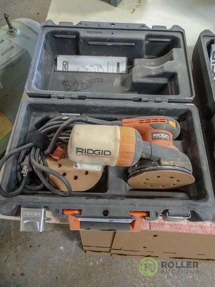 Ridgid R2600 Random Orbit Sander With 