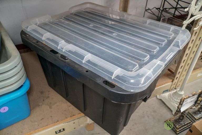 Shelf of Bus Tubs, Totes and Plastic Containers Roller Auctions