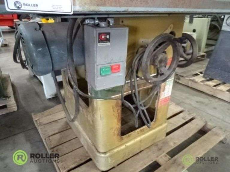 Houdaille Industries Powermatic 66 Table Saw With Biesemeyer Fence