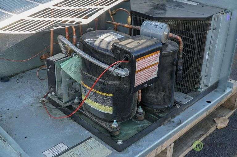 Norlake CPB100DCA 6ft x 9ft Walk In Refrigerator With Remote