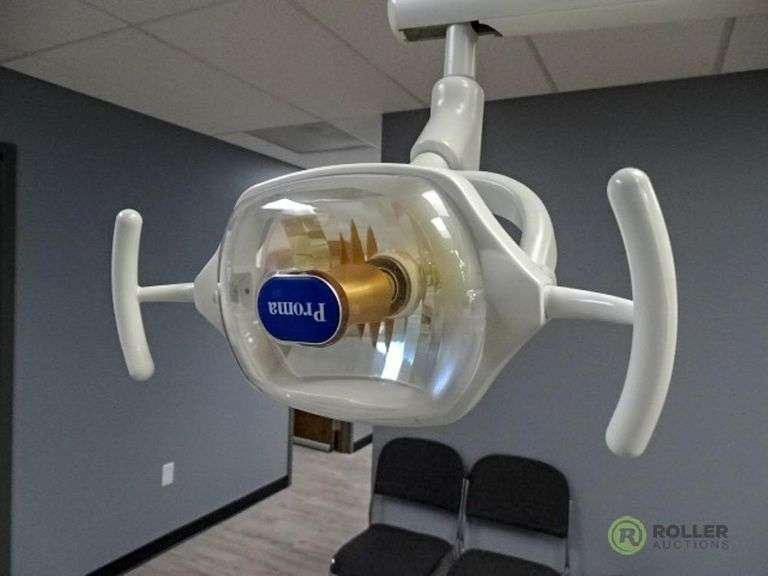 Proma Adjustable Dental Light With Ceiling Mount Roller Auctions
