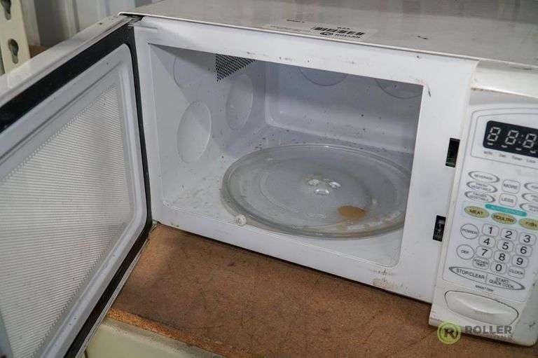 Emerson MW8778W Microwave Roller Auctions