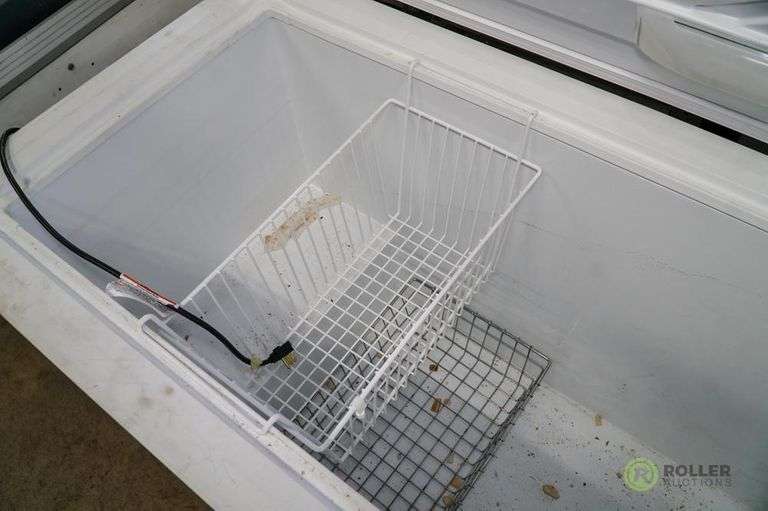 Kelvinator Commercial Chest Freezer on Casters Roller Auctions