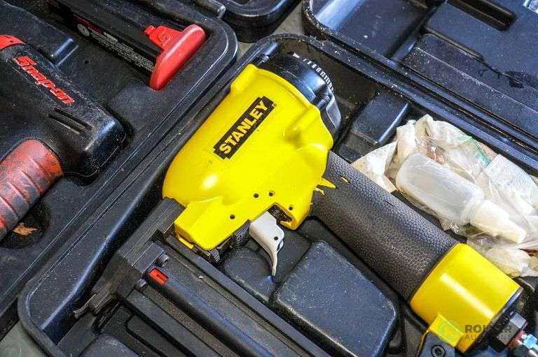 Stanley SBN125K Pneumatic Brad Nailer Roller Auctions