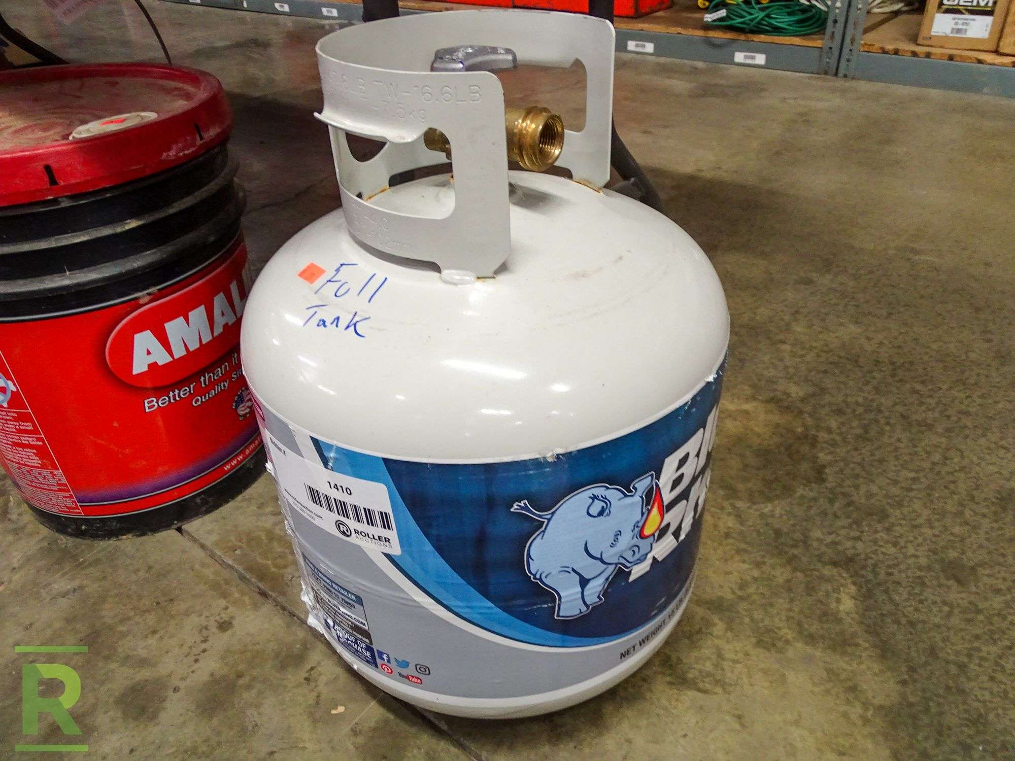 Full Blue Rhino Propane Tank, 5-Gallons - Roller Auctions