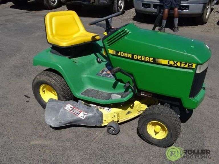 John Deere LX178 Ride On Mower, Gas, 38in Cut Roller Auctions