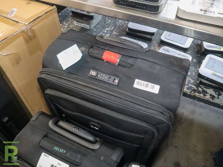 (1) Delsey 2Piece Soft Side Luggage Set Black Used (1) Delsey Hard