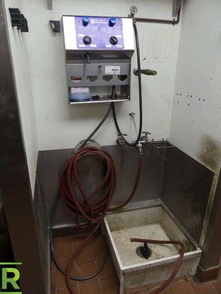 Spartan Clean And Wash Dispensing System Roller Auctions Spartan Clean And Wash Dispensing System Roller Auctions