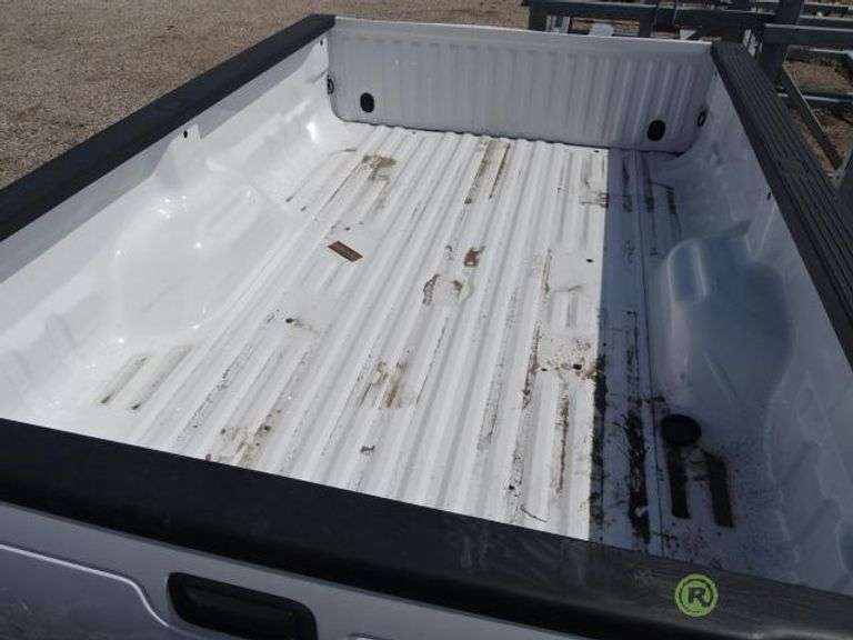 8' Ford Super Duty Bed Roller Auctions