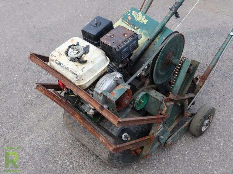 O.M.C. Lincoln Lawn Aerator, Honda Gas Engine Roller Auctions