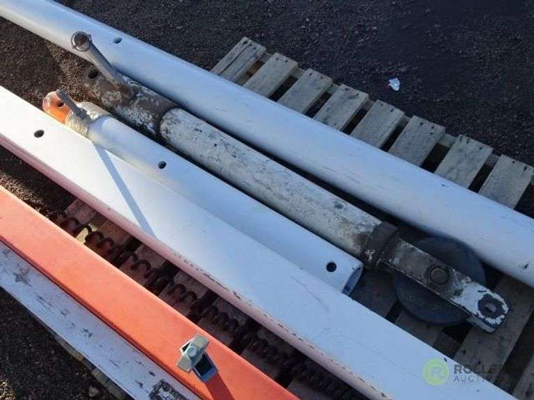 Altec Fiberglass Jib Arm, 10' Extension Roller Auctions