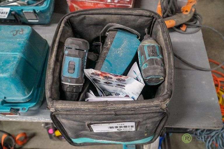 (2) Makita Screw Guns 18V With Charger and Bag Roller Auctions