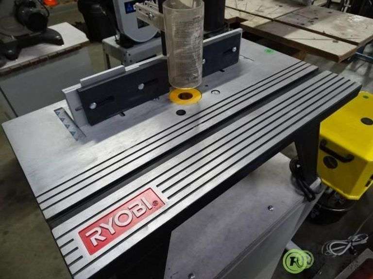 Ryobi RT101 Router Table on Cart Roller Auctions