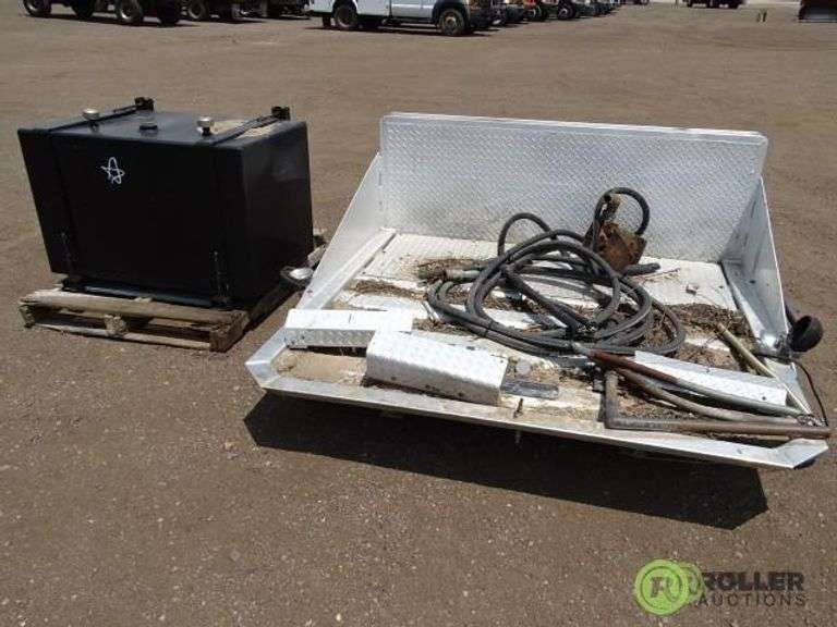 ProTech Aluminum Truck Headache Rack w/ Hydraulic Wet Kit & Tank