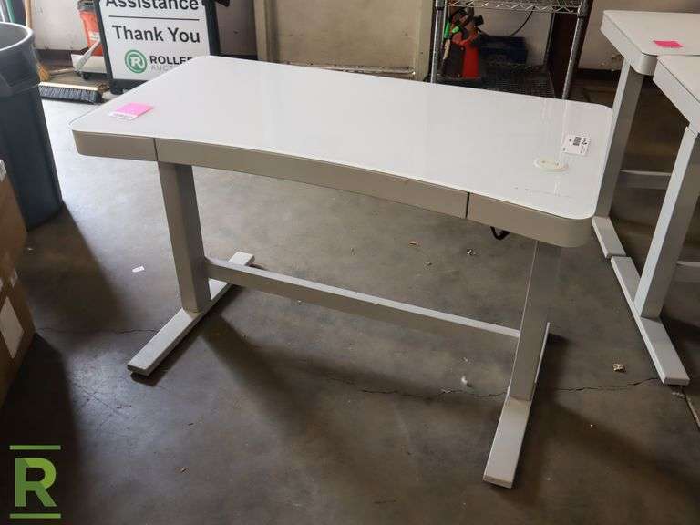 Tresanti 47" Power Adjustable Height Desk With 2 USB/1 Wireless