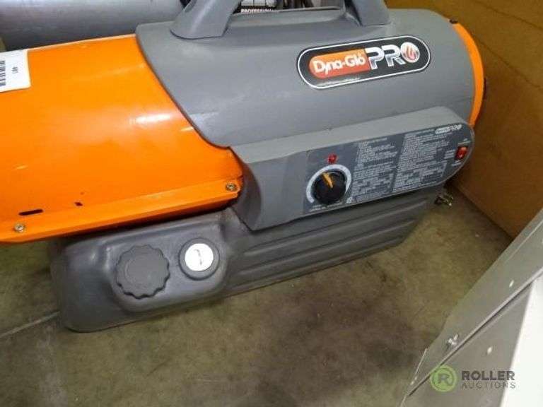 DynaGlow Pro RMCKFA70TDGP Kerosene Heater, 70000BTU Roller Auctions