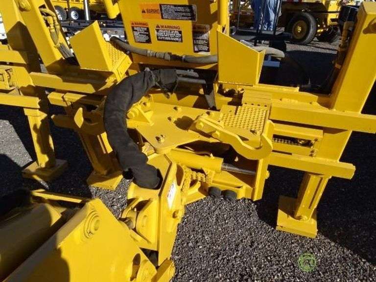 Bradco Built 88M2 Down Outriggers, Slider Backhoe, 8' Dig Depth, 7Lever Controls, 3900Lb