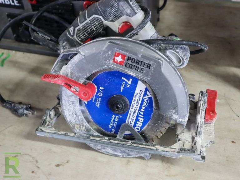 Porter Cable PC160JT 6" Bench Jointer, Circular Saw Roller Auctions