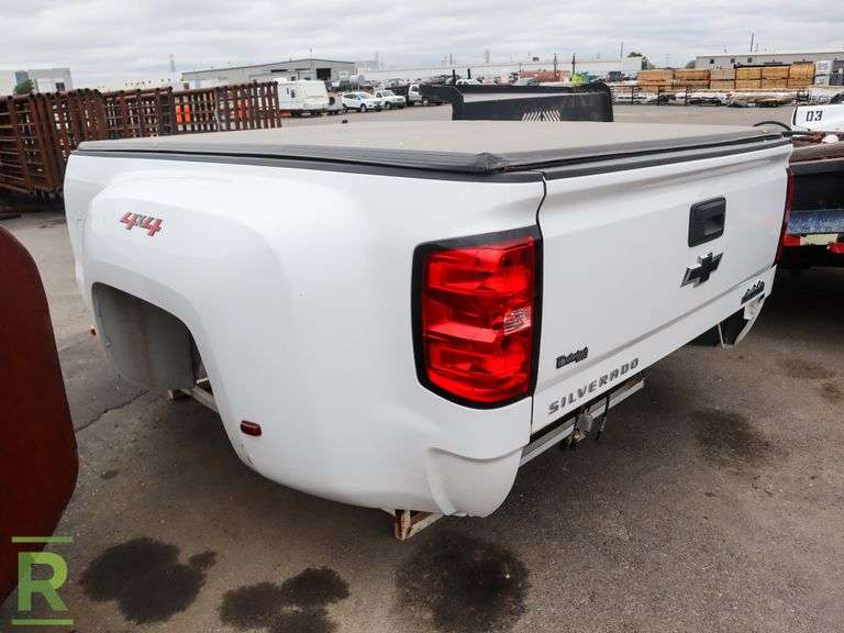 Chevy Silverado Dually Bed With Trifold Tonneau Cover, Bumper and Hitch