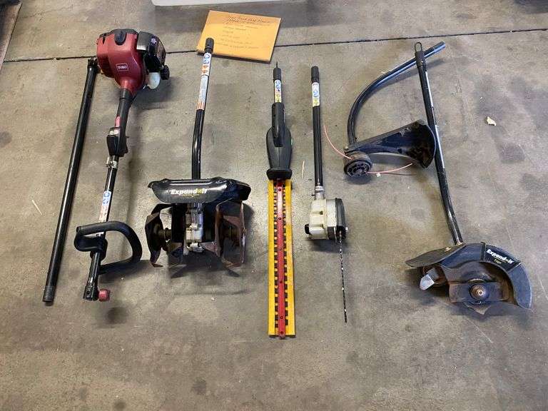 Toro Powerhead with Attachments, Grass Edger, Grass Trimmer, Hedge