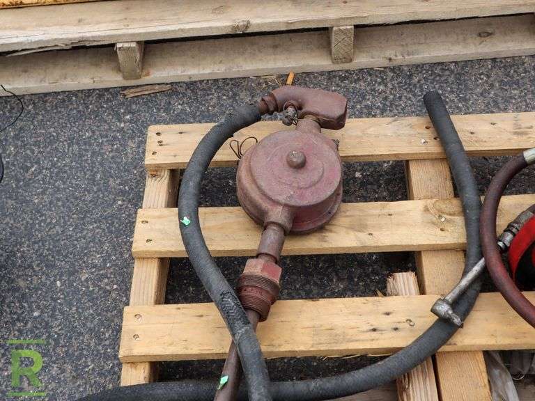 (2) Manual Barrel Pumps Roller Auctions